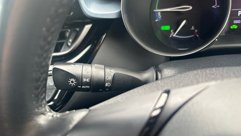 Toyota C-HR 1.8 Hybrid Design 5dr CVT Hybrid Hatchback